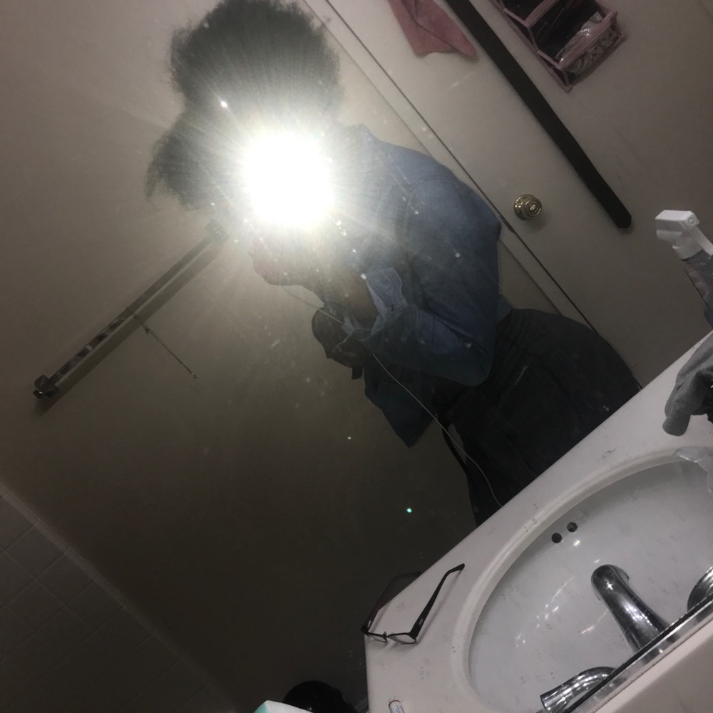 Meet your Posher, Ashley